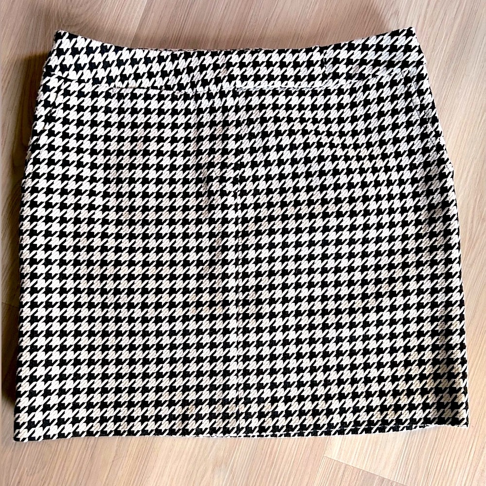 Boston Proper Houndstooth Mini Skirt 8 Black White Classic Timeless Preppy